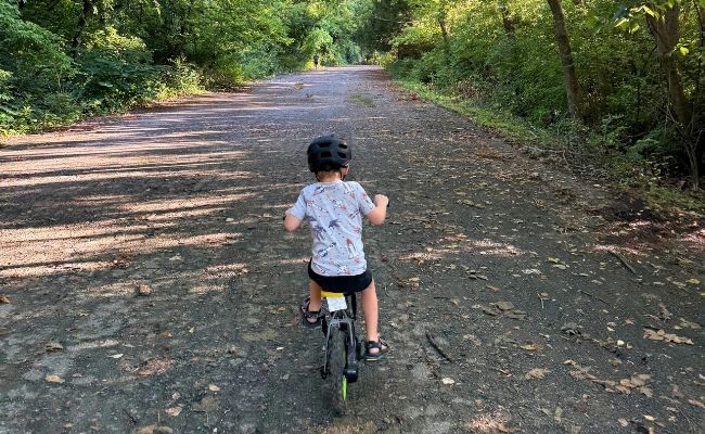 Coffee + shaded, strolly-friendly walk: Galloway Creek Greenway Trail