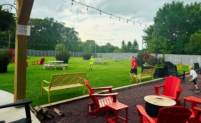 Kid-friendly restaurant near Springfield: One 2&nbsp;Five